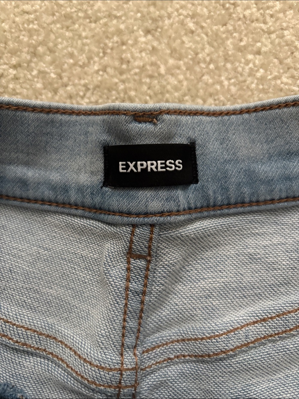 Express Shorts - Picture 2 of 5